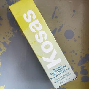 Kosas Revealer Foundation SPF 25 Medium Neutral 220